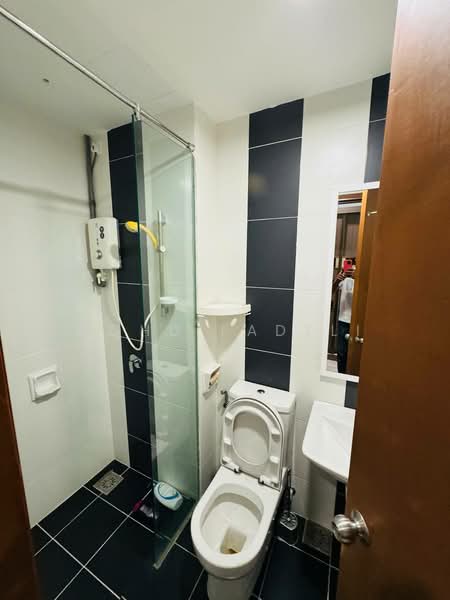 Rumah Teres untuk Dijual di Denai Alam (Shah Alam) - Mohd Fadzli - Bathroom - PropertyGuru.com.my