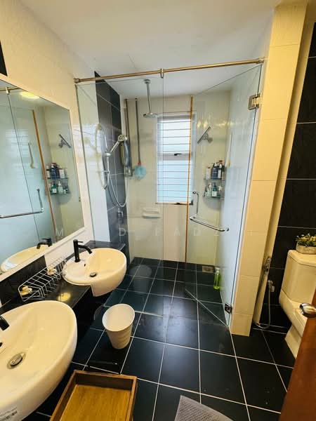 Rumah Teres untuk Dijual di Denai Alam (Shah Alam) - Mohd Fadzli - Bathroom - PropertyGuru.com.my