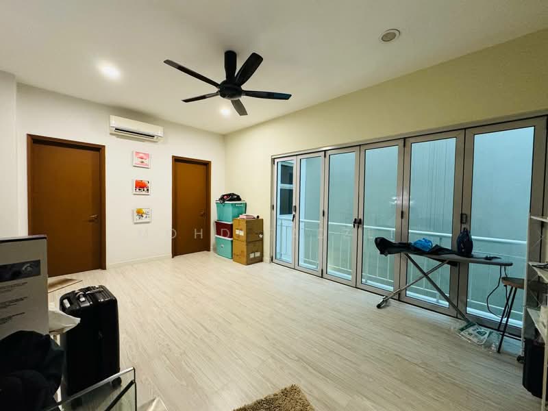 Rumah Teres untuk Dijual di Denai Alam (Shah Alam) - Mohd Fadzli - Living Room - PropertyGuru.com.my