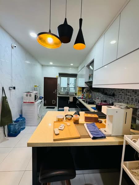 Rumah Teres untuk Dijual di Denai Alam (Shah Alam) - Mohd Fadzli - Kitchen - PropertyGuru.com.my