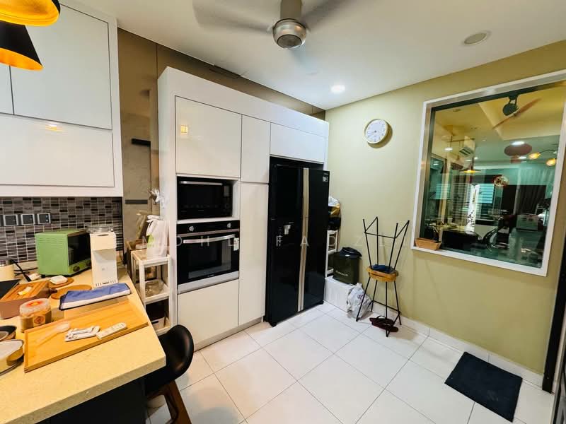 Rumah Teres untuk Dijual di Denai Alam (Shah Alam) - Mohd Fadzli - Kitchen - PropertyGuru.com.my