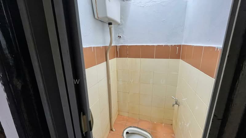Pangsapuri untuk Dijual di Apartment Sri Rakyat - Wesley Fu - Bathroom - PropertyGuru.com.my