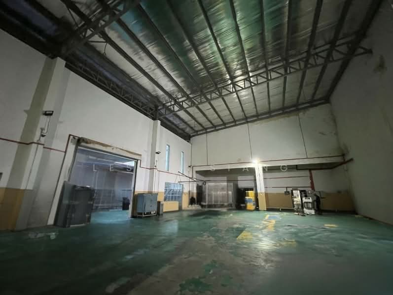Factory for Rent in Taman Bukit Kempas (Tampoi) - Lesley Siang - Interior - PropertyGuru.com.my
