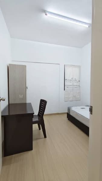 Servis Apartment untuk Disewa di Rubica @ Harbour Place - Mike Kuar - Bedroom - PropertyGuru.com.my