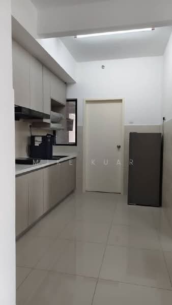 Servis Apartment untuk Disewa di Rubica @ Harbour Place - Mike Kuar - Kitchen - PropertyGuru.com.my