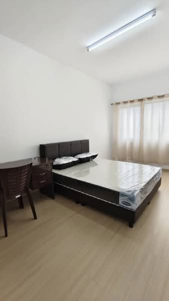 Servis Apartment untuk Disewa di Rubica @ Harbour Place - Mike Kuar - Bedroom - PropertyGuru.com.my