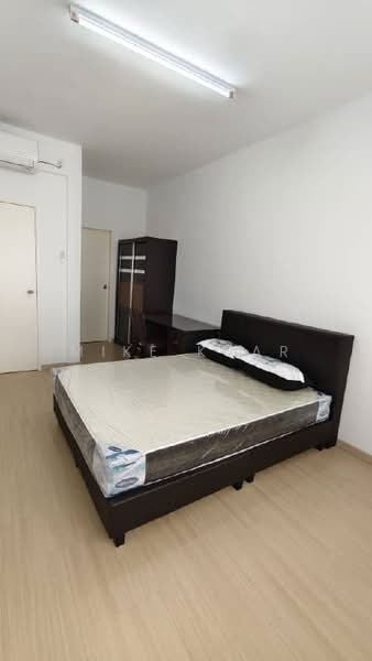 Servis Apartment untuk Disewa di Rubica @ Harbour Place - Mike Kuar - Bedroom - PropertyGuru.com.my