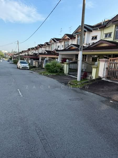 2-storey Terraced House for Sale in Bandar Indahpura (Kulai) - Zack Chow - Exterior - PropertyGuru.com.my
