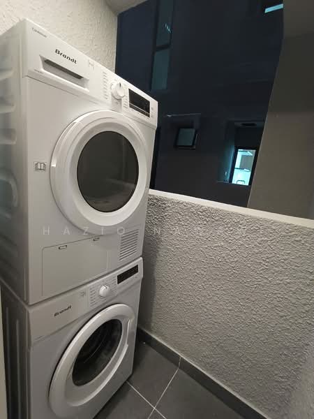 Servis Apartment untuk Disewa di AraTre' Residences - Haziq Nawawi - Balcony - PropertyGuru.com.my
