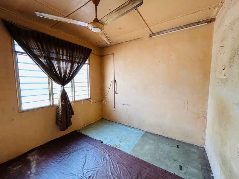 2-storey Terraced House for Sale in Taman Perling (Perling) - Azlina Muslim - Interior - PropertyGuru.com.my