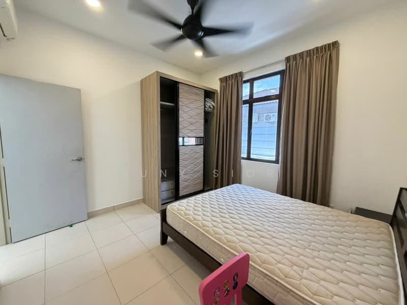 Cluster House for Sale in Taman Adda Heights (Tebrau) - Suny Sior - Bedroom - PropertyGuru.com.my