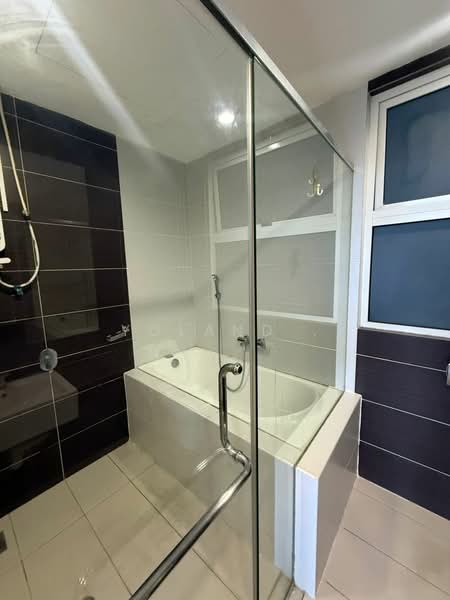 Servis Apartment untuk Disewa di Encorp Marina - Yoland . - Bathroom - PropertyGuru.com.my