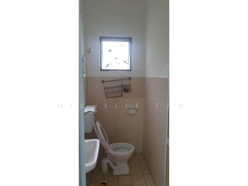 Rumah Teres untuk Dijual di Bandar Mahkota Cheras (Cheras) - Michelle Tan - Bathroom - PropertyGuru.com.my