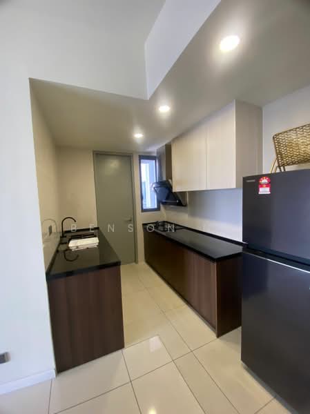 Servis Apartment untuk Disewa di The Era @ Duta North - Benson Ng - Kitchen - PropertyGuru.com.my