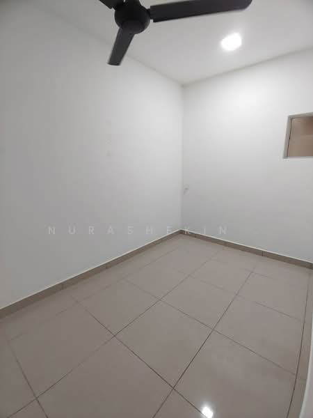 Rumah Teres 1 Tingkat untuk Dijual di Bandar Rinching Seksyen 1 (Semenyih) - Nurashekin . - Bedroom - PropertyGuru.com.my
