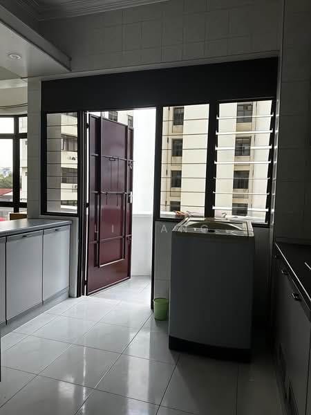 Pangsapuri untuk Disewa di Desa Samudra - Li Fang - Kitchen - PropertyGuru.com.my