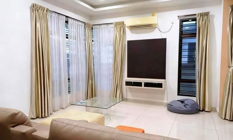Rumah Kluster untuk Dijual di Iskandar Puteri (Nusajaya) (Johor) - Joanne Yong - Living Room - PropertyGuru.com.my