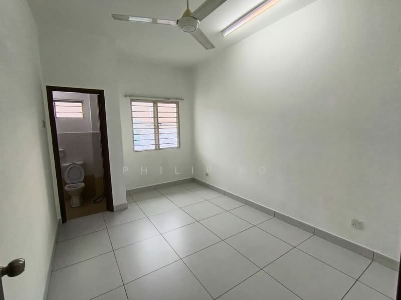 Rumah Teres 2 Tingkat untuk Dijual di Semenyih (Selangor) - Philip Ng - Bathroom - PropertyGuru.com.my