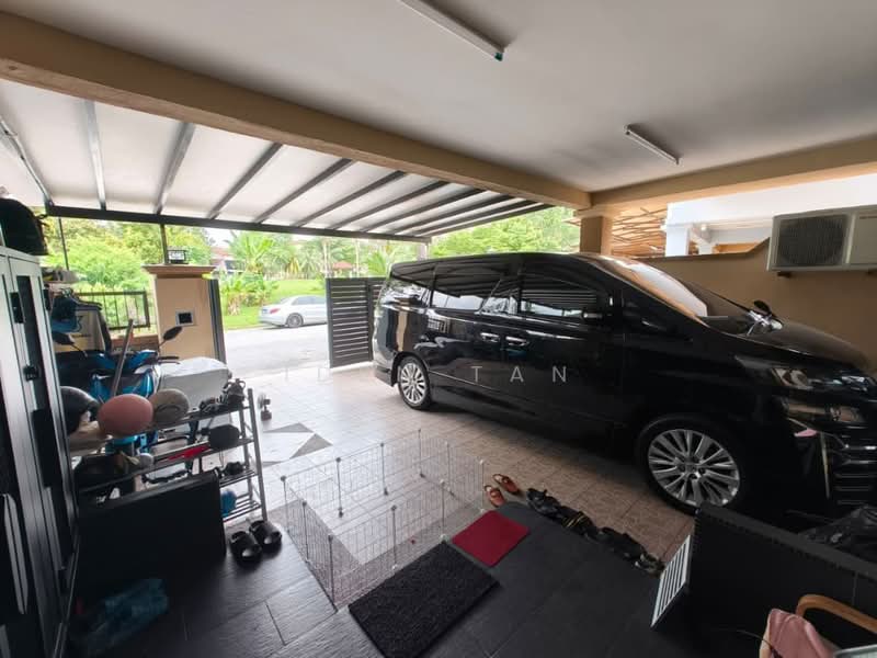 Rumah Teres 2 Tingkat untuk Dijual di Taman Sri Pulai Perdana (Skudai) - Iden Tan - Car Park - PropertyGuru.com.my