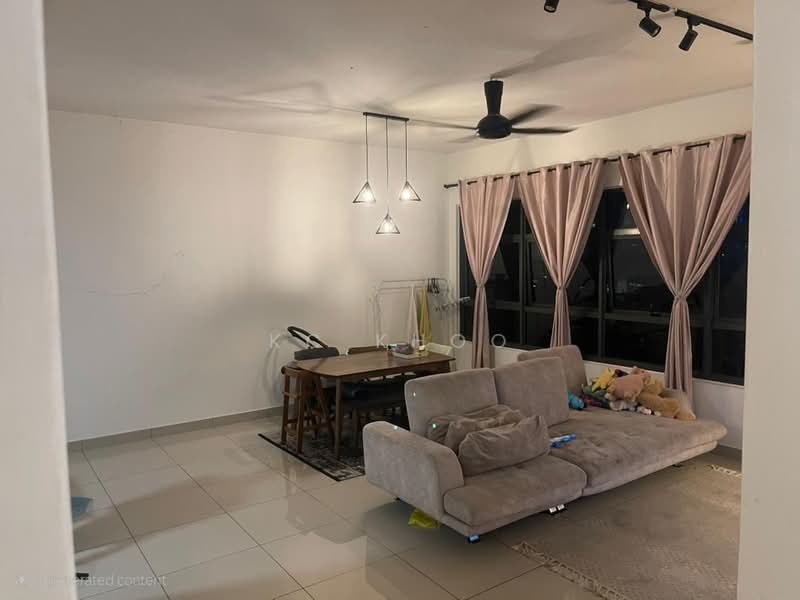 Kondominium untuk Dijual di Lakeville Residence - KC Khoo - Living Room - PropertyGuru.com.my