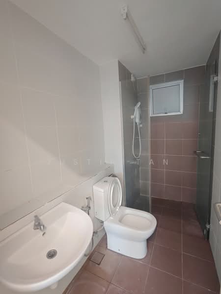 Servis Apartment untuk Dijual di Galleria Equine Park - JUSTIN TAN - Bathroom - PropertyGuru.com.my