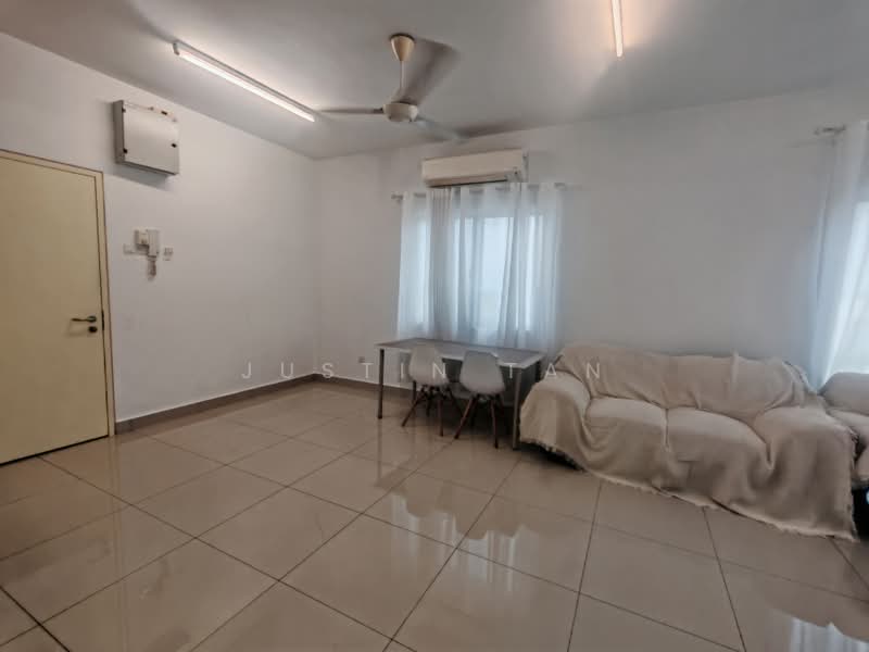 Servis Apartment untuk Dijual di Galleria Equine Park - JUSTIN TAN - Living Room - PropertyGuru.com.my