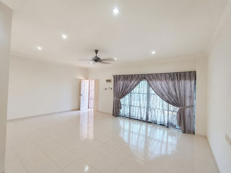 Rumah Teres 2.5 Tingkat untuk Dijual di Ipoh Garden (Ipoh) - Marcus Seng - Living Room - PropertyGuru.com.my