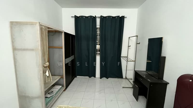 Pangsapuri untuk Dijual di Vista Impiana - Wesley Fu - Bedroom - PropertyGuru.com.my