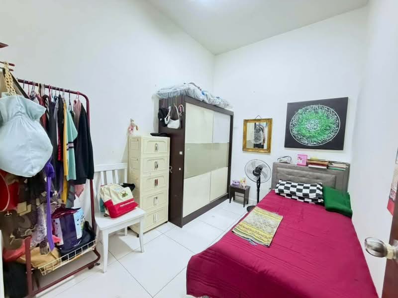 2-storey Terraced House for Sale in Taman Bestari Indah (Ulu Tiram) - Karl Lim - Bedroom - PropertyGuru.com.my