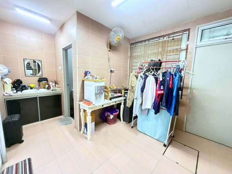 2-storey Terraced House for Sale in Taman Bestari Indah (Ulu Tiram) - Karl Lim - Interior - PropertyGuru.com.my
