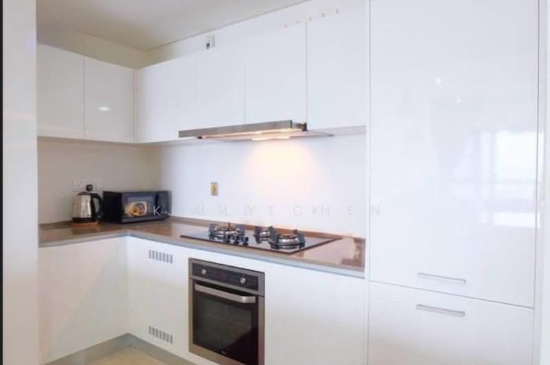Servis Apartment untuk Disewa di The Sentral Residences - Kelly Chen - Kitchen - PropertyGuru.com.my
