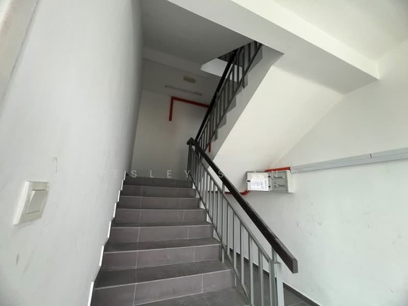 Factory for Rent in Senai (Kulai) - Lesley Siang - Corridor - PropertyGuru.com.my