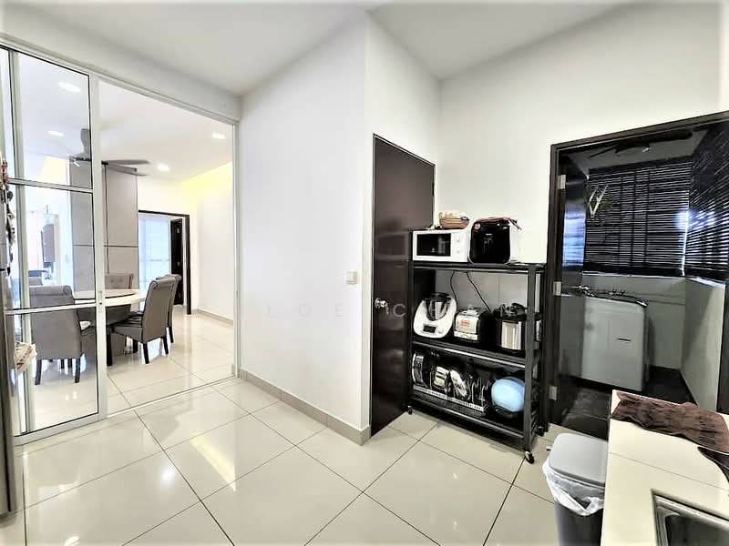Kondominium untuk Dijual di Oasis 1 - Chloe Chan - Kitchen - PropertyGuru.com.my