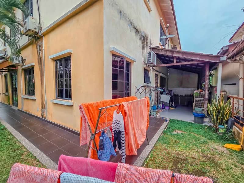 Rumah Berkembar untuk Dijual di Bandar Nusaputra (Puchong) - Sa'a Nordin - Exterior - PropertyGuru.com.my