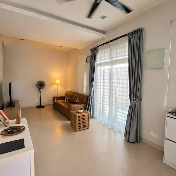 1-storey Terraced House for Sale in Taman Saujana Permai (Bukit Katil) - Kiera Wong - Living Room - PropertyGuru.com.my
