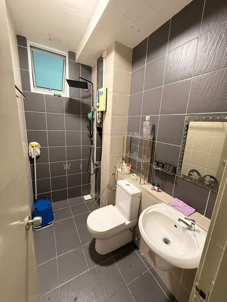 Kondominium untuk Disewa di D'Rich Executive Suites - Will Lee - Bathroom - PropertyGuru.com.my