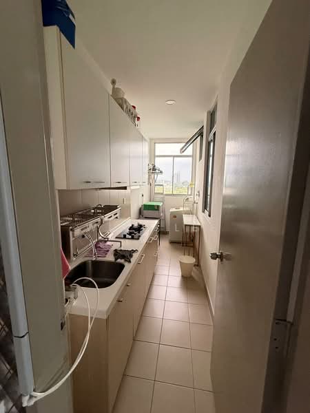 Kondominium untuk Disewa di D'Rich Executive Suites - Will Lee - Kitchen - PropertyGuru.com.my