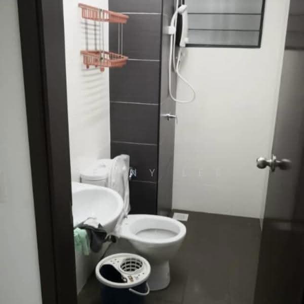 Condominium for Rent at Oasis 2 Residence - Benny Lee - Bathroom - PropertyGuru.com.my
