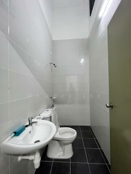 2-storey Terraced House for Rent in Taman Pulai Mutiara (Iskandar Puteri (Nusajaya)) - Maggie Lee - Bathroom - PropertyGuru.com.my