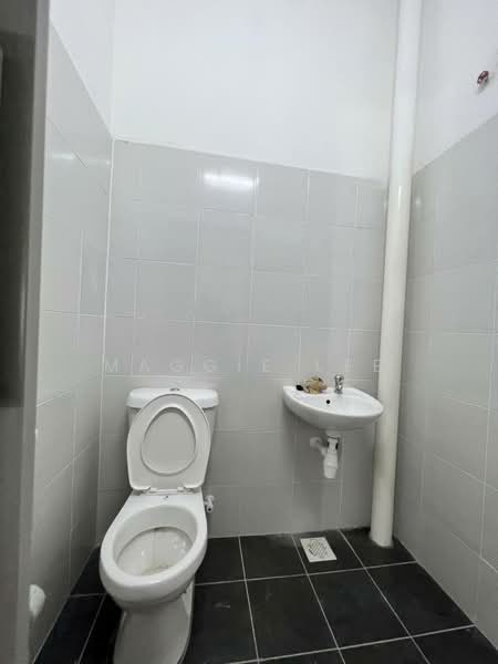 2-storey Terraced House for Rent in Taman Pulai Mutiara (Iskandar Puteri (Nusajaya)) - Maggie Lee - Bathroom - PropertyGuru.com.my