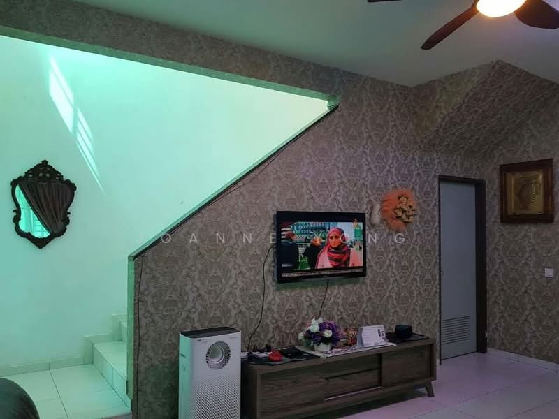 1.5-storey Terraced House for Sale in Gelang Patah (Johor) - Joanne Yong - Living Room - PropertyGuru.com.my