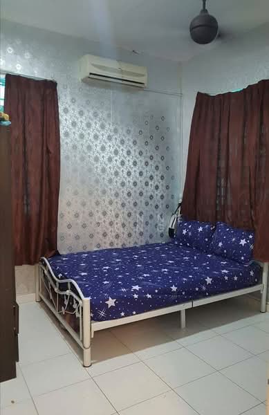 1.5-storey Terraced House for Sale in Gelang Patah (Johor) - Joanne Yong - Bedroom - PropertyGuru.com.my
