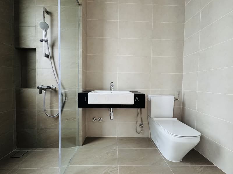 Semi-Detached House for Sale in Kota Damansara (Selangor) - Brian Tang - Bathroom - PropertyGuru.com.my