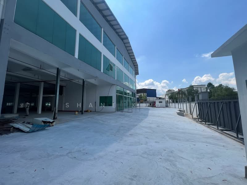 Detached Factory for Rent in Kawasan Perindustrian Kundang (Rawang) - Shane Khow - Exterior - PropertyGuru.com.my