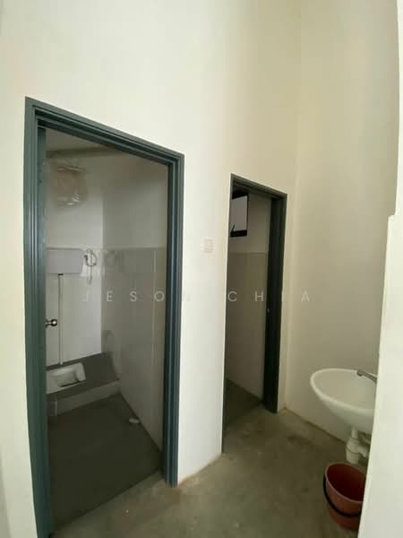 Shop / Office for Rent in Bandar Sungai Long (Selangor) - Jeson Chia - Bathroom - PropertyGuru.com.my