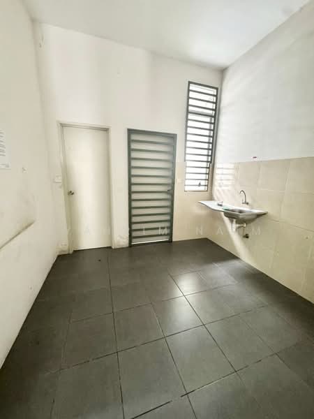 Rumah Teres untuk Dijual di Bandar Mahkota Banting (Tanjong Duabelas) - Syahrim Naim - Interior - PropertyGuru.com.my