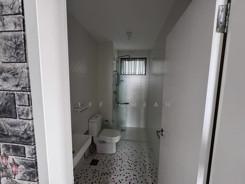 Condominium for Sale at Elevia Residences - Jeff Cheah - Bathroom - PropertyGuru.com.my