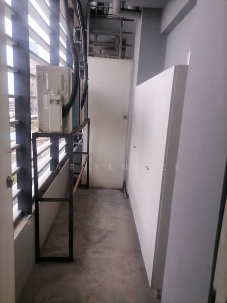 Pejabat untuk Disewa di Petaling Jaya (Selangor) - Kar Yen See - Balcony - PropertyGuru.com.my