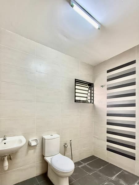 Rumah Teres 2.5 Tingkat untuk Disewa di Bandar Mahkota Cheras (Cheras) - Rain Leow - Bathroom - PropertyGuru.com.my