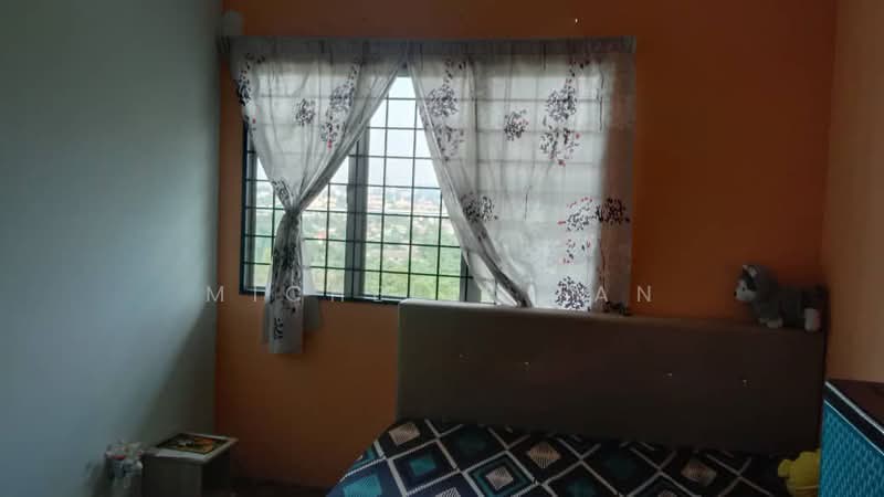 Pangsapuri untuk Dijual di Pangsapuri Angsana - Michelle Tan - Bedroom - PropertyGuru.com.my